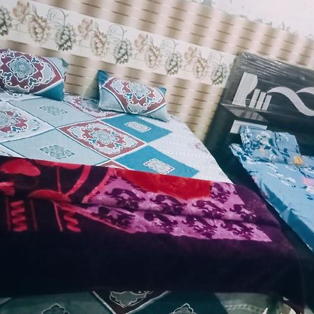 Nirmala Sadan Home Stay Ayodhya Dham Bagian luar foto
